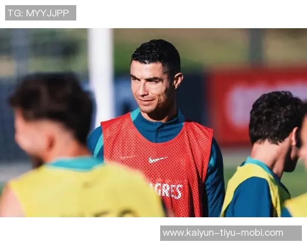 葡萄牙媒体报道C罗施压沙特足坛PIF考虑引进两名重量级球员 葡萄牙媒体报道C罗施压沙特足坛PIF考虑引进两名重量级球员