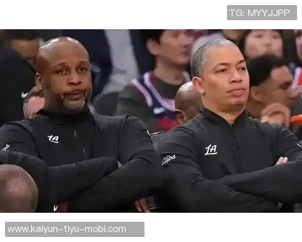 保罗与快船矛盾难解背后原因揭秘泰伦卢回应引发热议