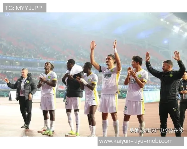 三镇新任主帅莫拉强调将根据球员特点制定战术追求进攻风格不变